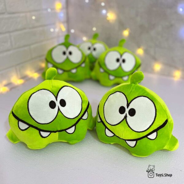 عروسک اوم نوم