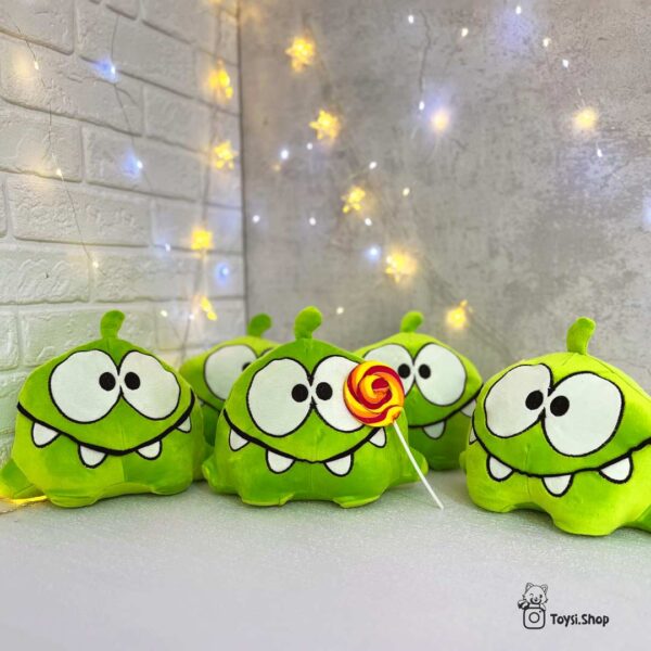 عروسک کارتون اوم نوم