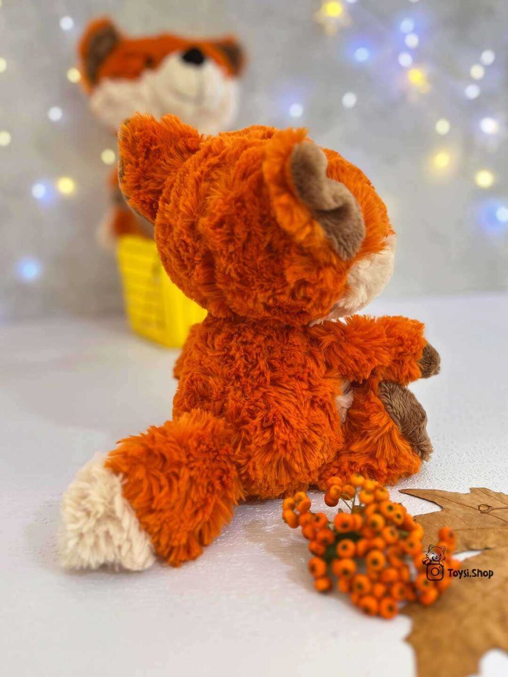 عروسک روباه قرمز در دختر کفشدوزکی