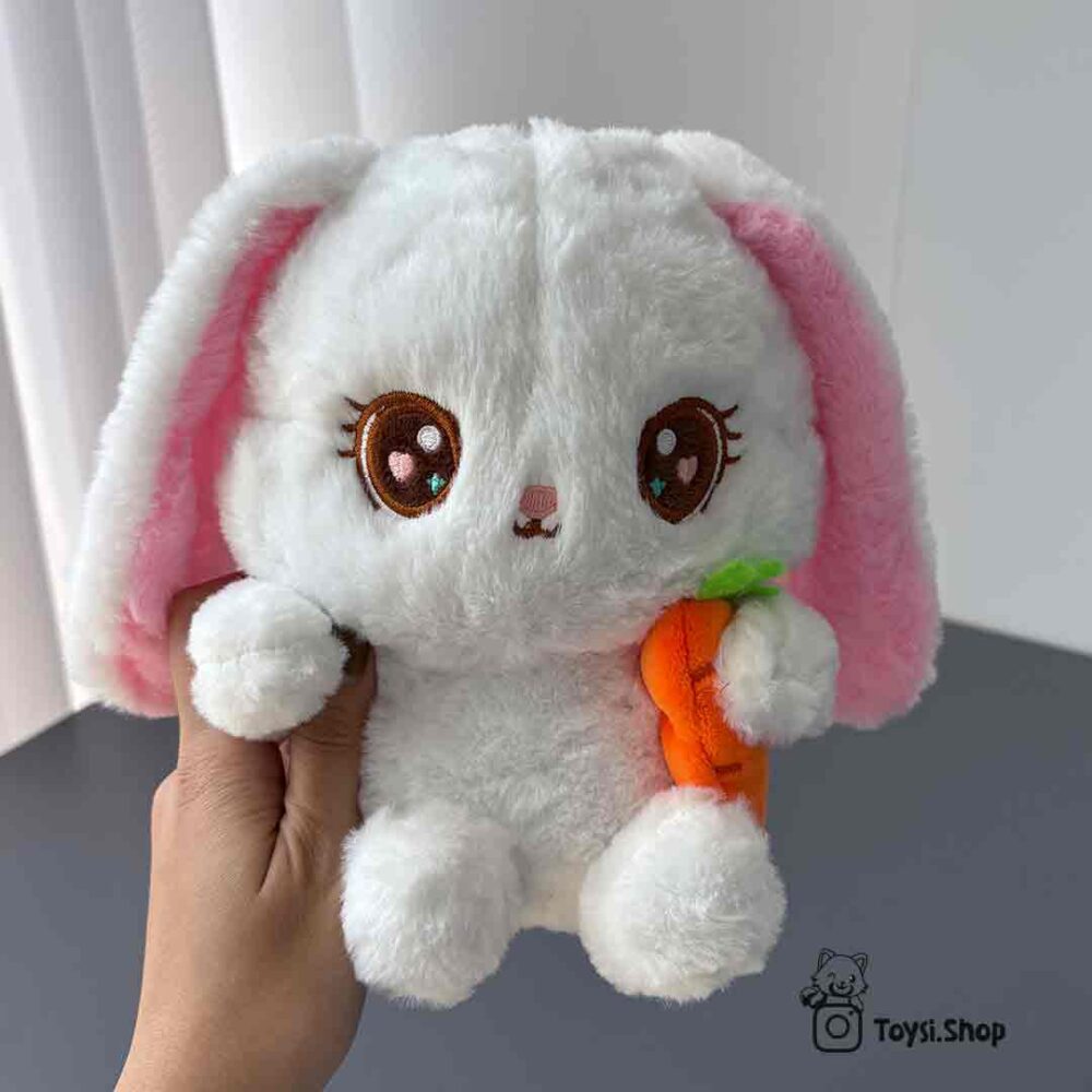 عروسک خرگوش هویج بدست