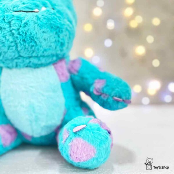 عکس عروسک سالیوان نشسته