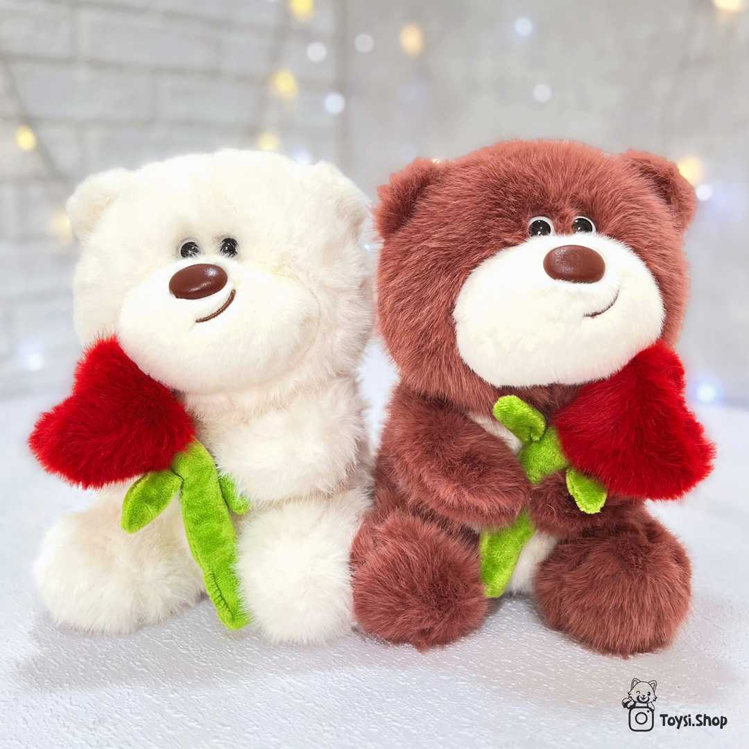 عروسک خرس قلب بدست