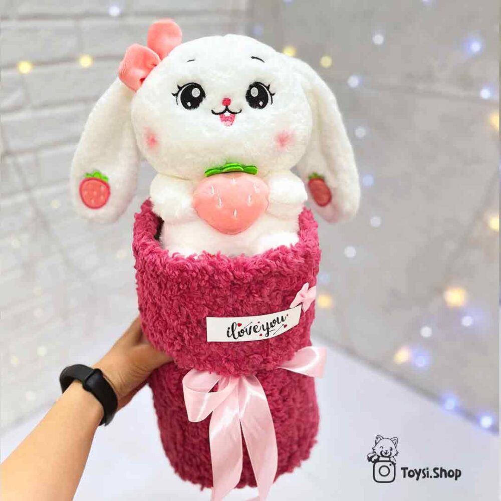 بوکت عروسک خرگوش توتفرنگی بدست