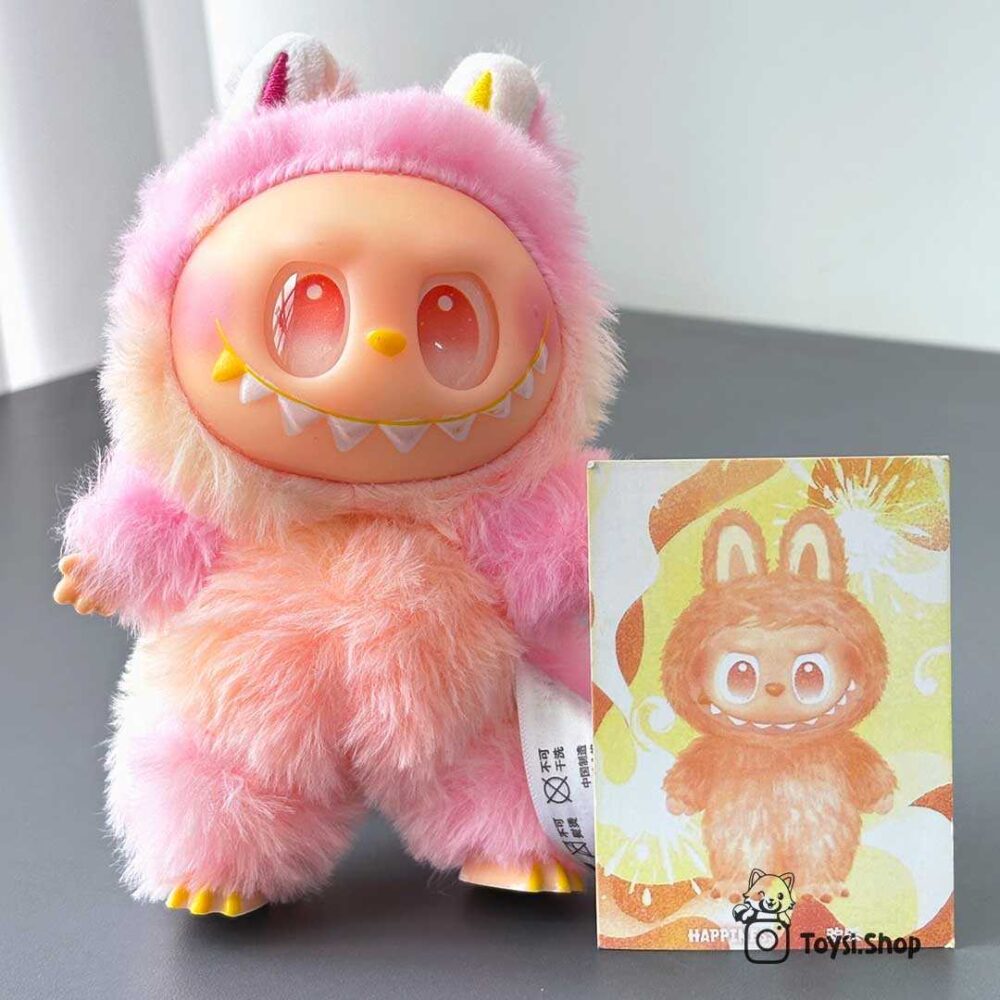 عروسک لبوبو صورتی با جعبه و کارت تشخیص