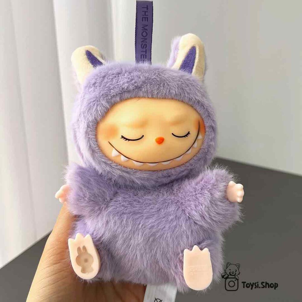 عروسک لبوبو نشسته عروسک لبوبو نشسته ( لابوبو )